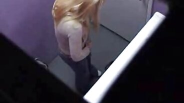 مذهلة شقراء مفلس لينا لديها سكسي اجنبي حديث موهبة في الإغواء