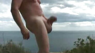 Naughty America: سكسي لبناني حديث Casca Akashova تساعد في رعاية طالبها من خلال أخذ قضيبه على PornHD