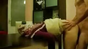 TrueAnal: سخيف إيزابيل فيديو سكسي حديث مون؟ s Big Wet Ass على PornHD