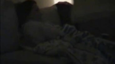 الشقراء Roomies كفريق واحد لأجهزة الصراف حديث سكسي الآلي الثلاثي
